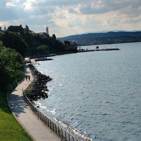 Cinzia'S Holiday Home Desenzano del Garda Ngoại thất bức ảnh