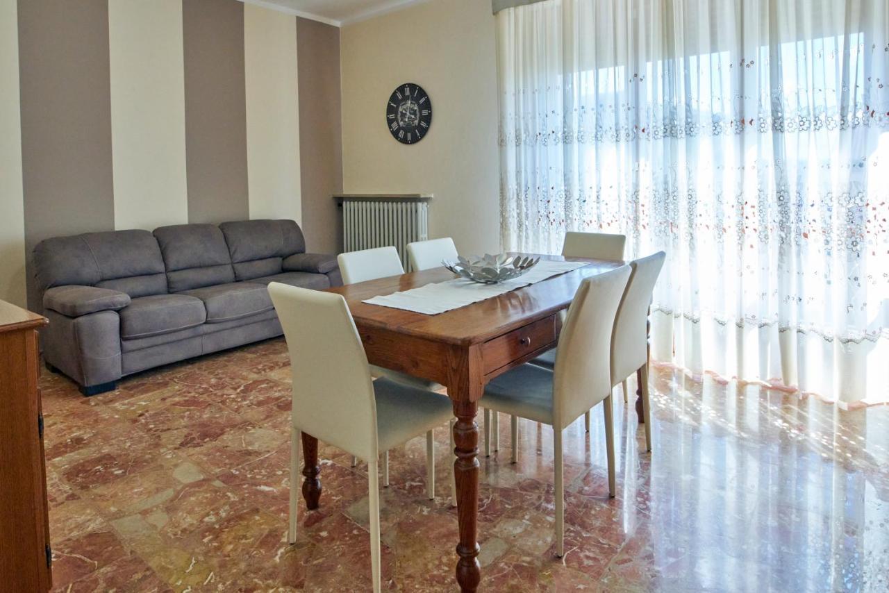 Cinzia'S Holiday Home Desenzano del Garda Ngoại thất bức ảnh