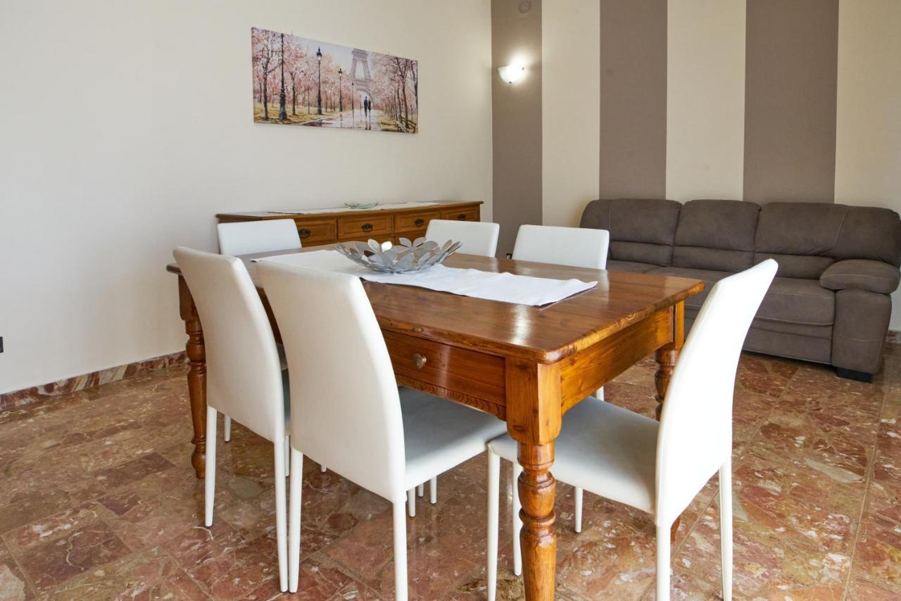 Cinzia'S Holiday Home Desenzano del Garda Ngoại thất bức ảnh