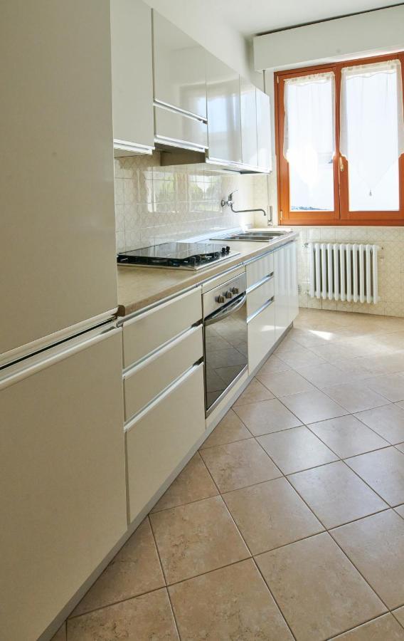 Cinzia'S Holiday Home Desenzano del Garda Ngoại thất bức ảnh