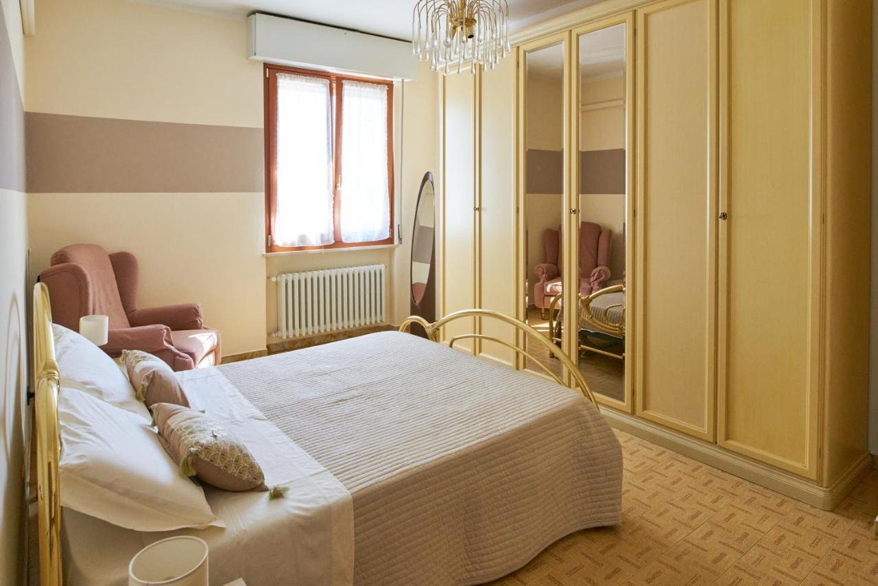 Cinzia'S Holiday Home Desenzano del Garda Ngoại thất bức ảnh