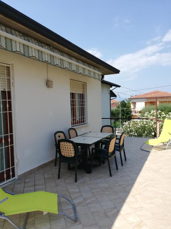 Cinzia'S Holiday Home Desenzano del Garda Ngoại thất bức ảnh