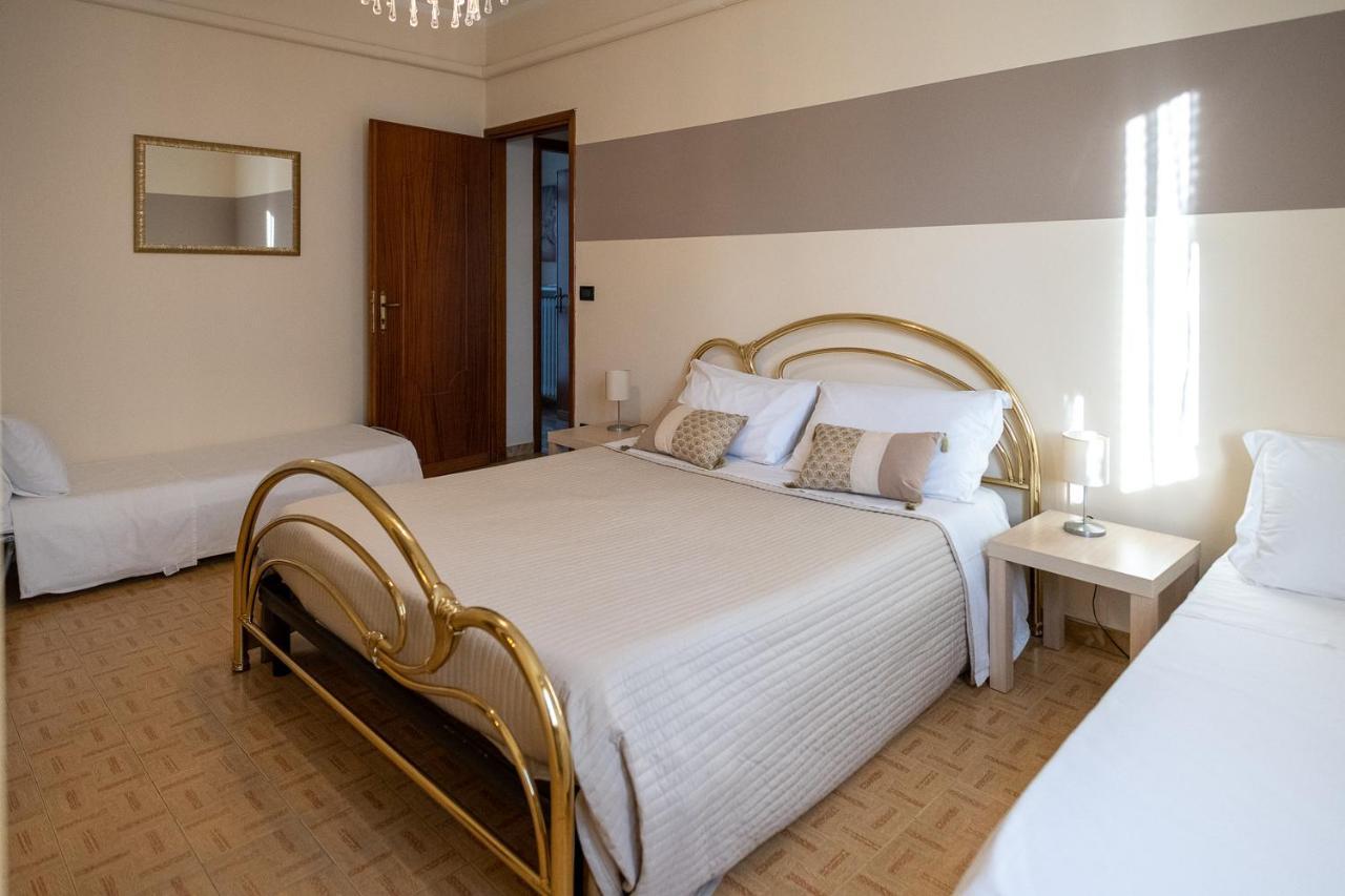 Cinzia'S Holiday Home Desenzano del Garda Ngoại thất bức ảnh